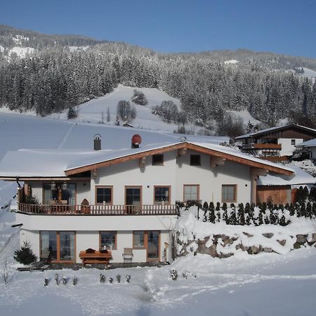 Ferienwohnung Am Lindenweg Brixen im Thale Exteriör bild